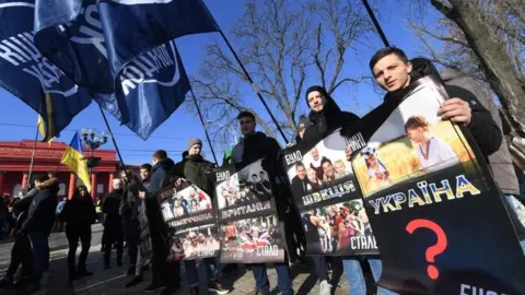 Ukrainada transseksual bilan tanishing