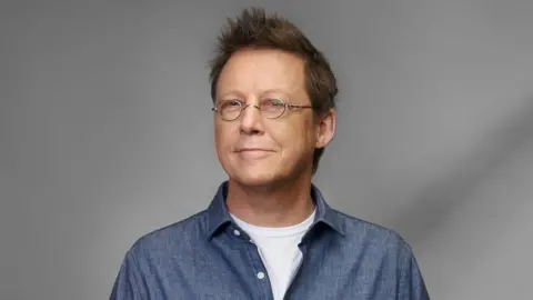 Simon Mayo