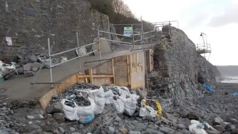 Justin Seedhouse Damaged coast path