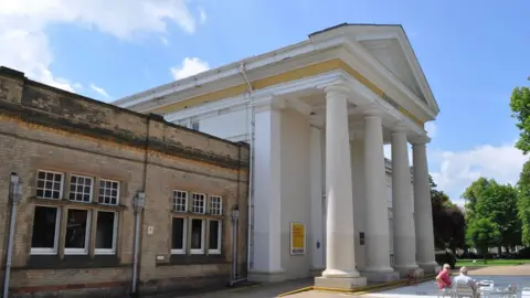 Leicester City Council Leicester Museum & Art Gallery