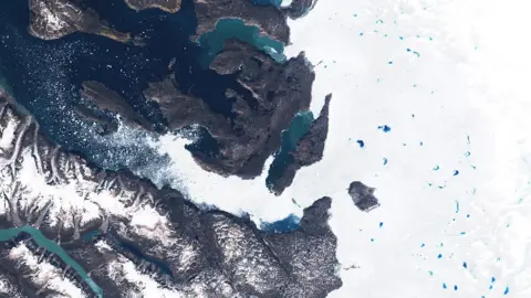 Sentinel Hub Store Glacier