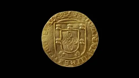 Amgueddfa Cymru An image of a gold coin 