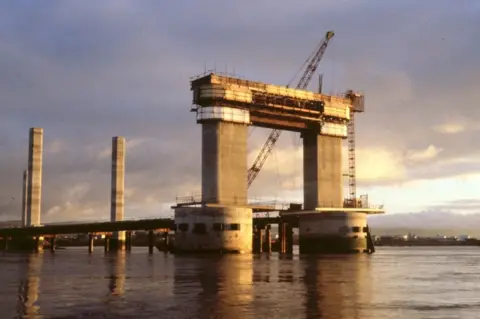 Scottish Roads Archive Kessock Bridge construction