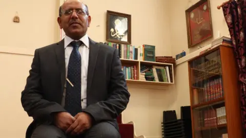 Tanweer in Lincoln's old mosque