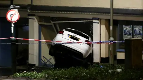 MARK PASSMORE/APEX Crash