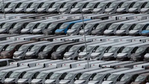 Getty Images Vauxhall vans Luton