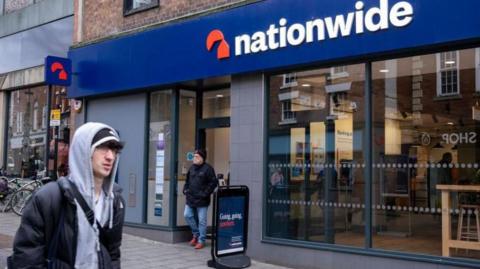 Nationwide Commits to Keeping All Branches Open Until 2030