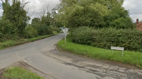 Road sign for Bunwell Road