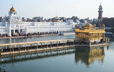 Huw Evans picture agency The Golden Temple of Amritsar