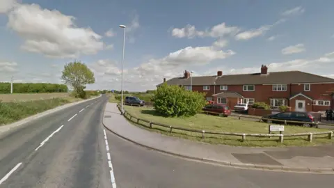 Google Middleton Lane at the junction of Winthorpe Avenue