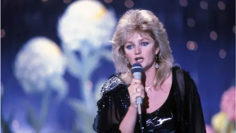 Getty Images Bonnie Tyler on 24 June 1983 in Paris, France.
