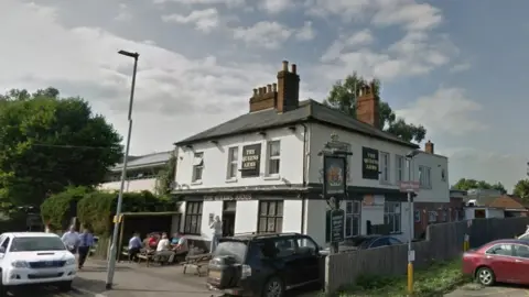 Google Maps The Queens Arms in Great Knollys Street