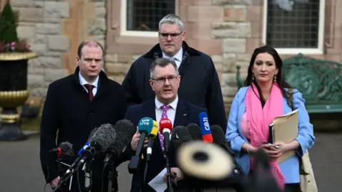 Charles McQuillan Jeffrey Donaldson and members of the DUP