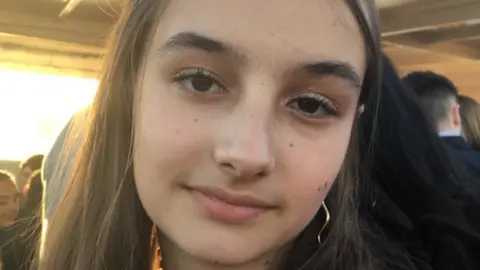 Emma Jones Ruby Fuller