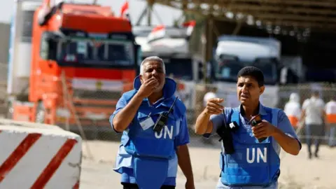 Reuters aid arrives at palestinian side of Rafah, 21 Oct