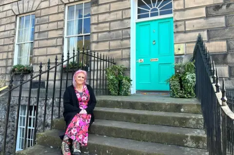 Miranda Dickson Miranda Dickson