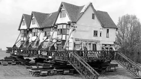 Historic England Ballingdon Hall being moved on wheels