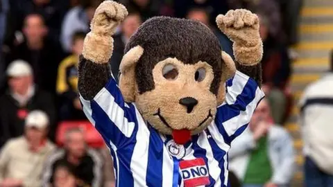 PA H'Angus the monkey