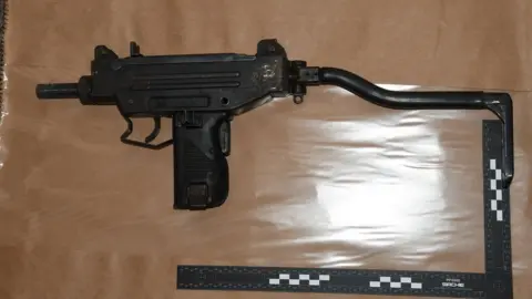 Derbyshire Constabulary Semi-automatic gun with shoulder brace