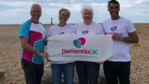 Robin Hood Swimmers The team