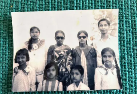 Mansi Thapliyal Bharat Parekh