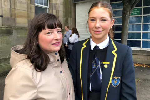 Dorothy and Beth McRobbie