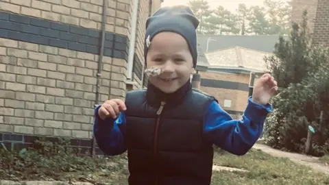 Egle Jasinauskiene Adamas outside