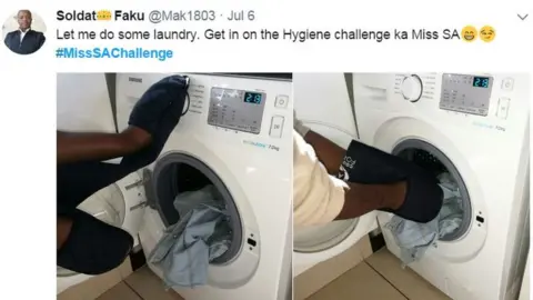 Twitter / @mak1803 Image of man doing laundry with gloves on