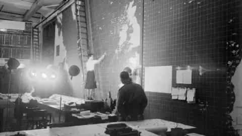 Public domain People working in Western Approaches Command