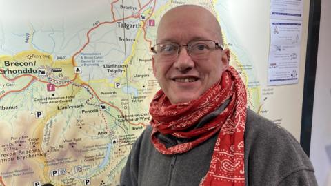 Diversity: Brecon Beacons aims to welcome more people - BBC News