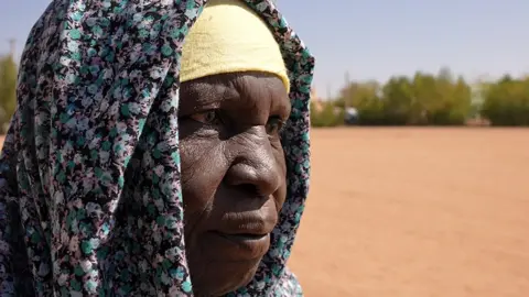 Dany Abi Khalil / BBC Afaf Muhammad Salem, Khartoum resident who has moved to Omdurman