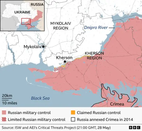24fc8b60-5b5e-11f1-89a3-d1f559421220.png The drivers risking death on Ukraine's most dangerous bus routes