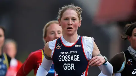 Getty Images Lucy running, wearing a running top with Gossage GBR on it 