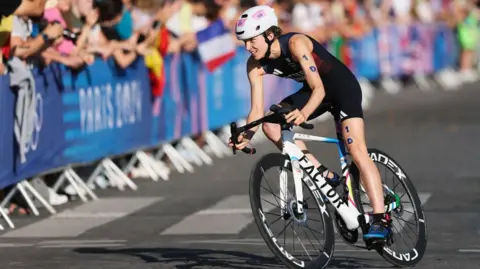 Beth Potter at the 2024 Olympic Games in Paris