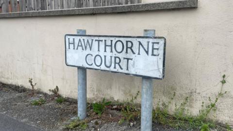Image of Hawthorne Court street sign