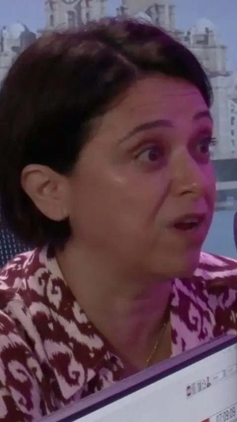 Dentist in Studio