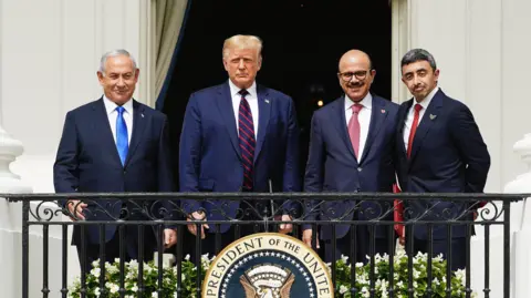 Reuters File photo: (L-R) Benjamin Netanyahu, Donald Trump, Sheikh Khalid bin Ahmed Al Khalifa and Sheikh Abdullah bin Zayed bin Sultan Al Nahyan during the Abraham Accords signing ceremony at the White House, (15 September 2020)