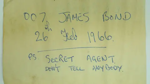 Jersey Heritage 007 note from 1966