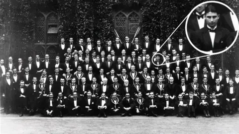 UC San Diego A large black and white group image from a Lincoln College bump supper. A circle zooms out to show Theodor Geisel in better clarity.