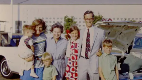 Susan van de Ven The Kerr family