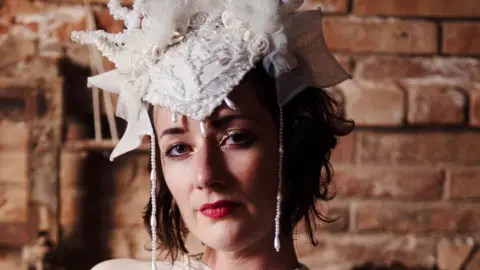 @Paolaindrontini Georgia Collins