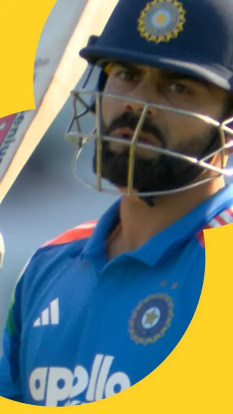 Virat Kohli getting his 50 