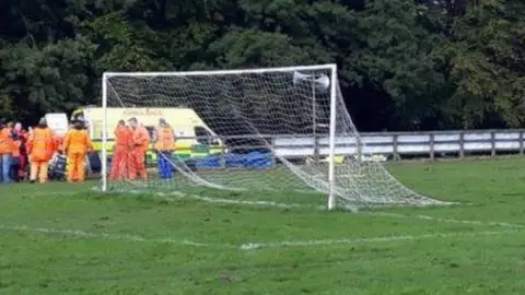 David Short Ambulance crew at Oliver's Mount
