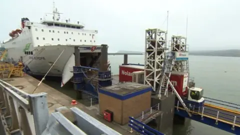 The linkspan ship to shore bridge