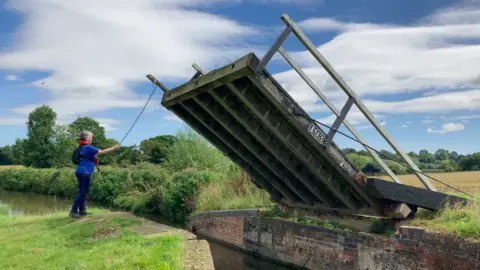 Canal & River Trust Wooden lift bridge