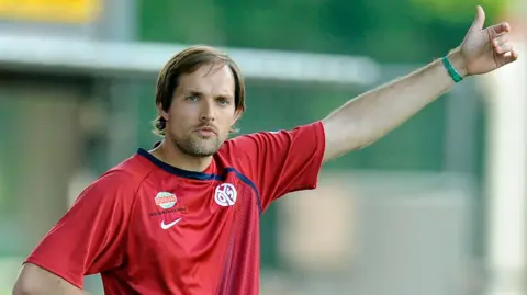 Thomas Tuchel directs his team while in charge of Mainz
