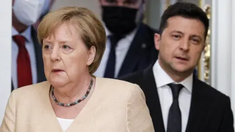 EPA German Chancellor Angela Merkel (L) and Ukrainian President Volodymyr Zelensky, 22 August 2021