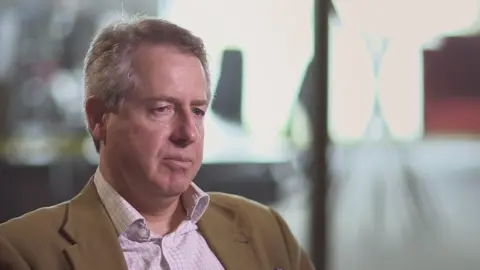 Financial commentator Ian Fraser said the sale was a massive humiliation for Sir David Murray