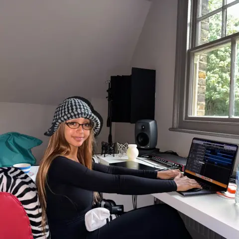 PinkPantheress PinkPantheress in her home studio