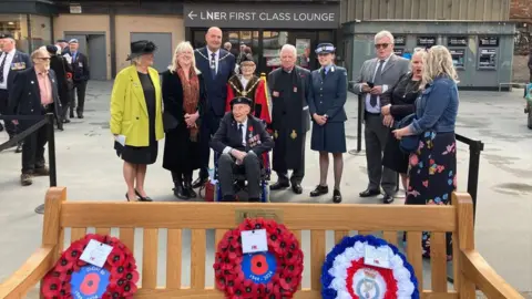 D-Day veteran joins ceremony at York station 